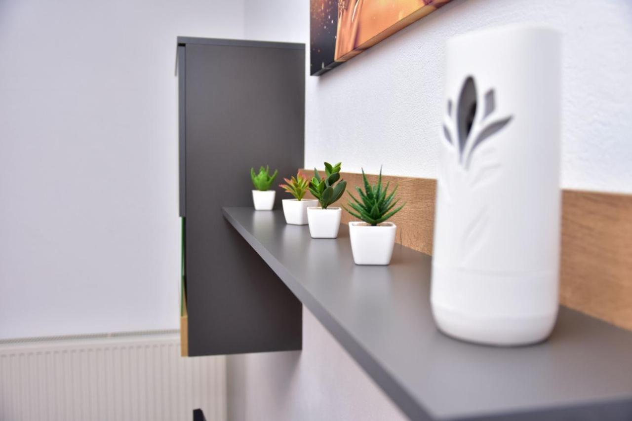 Apartament Dabe Hd Hunedoara Exterior foto